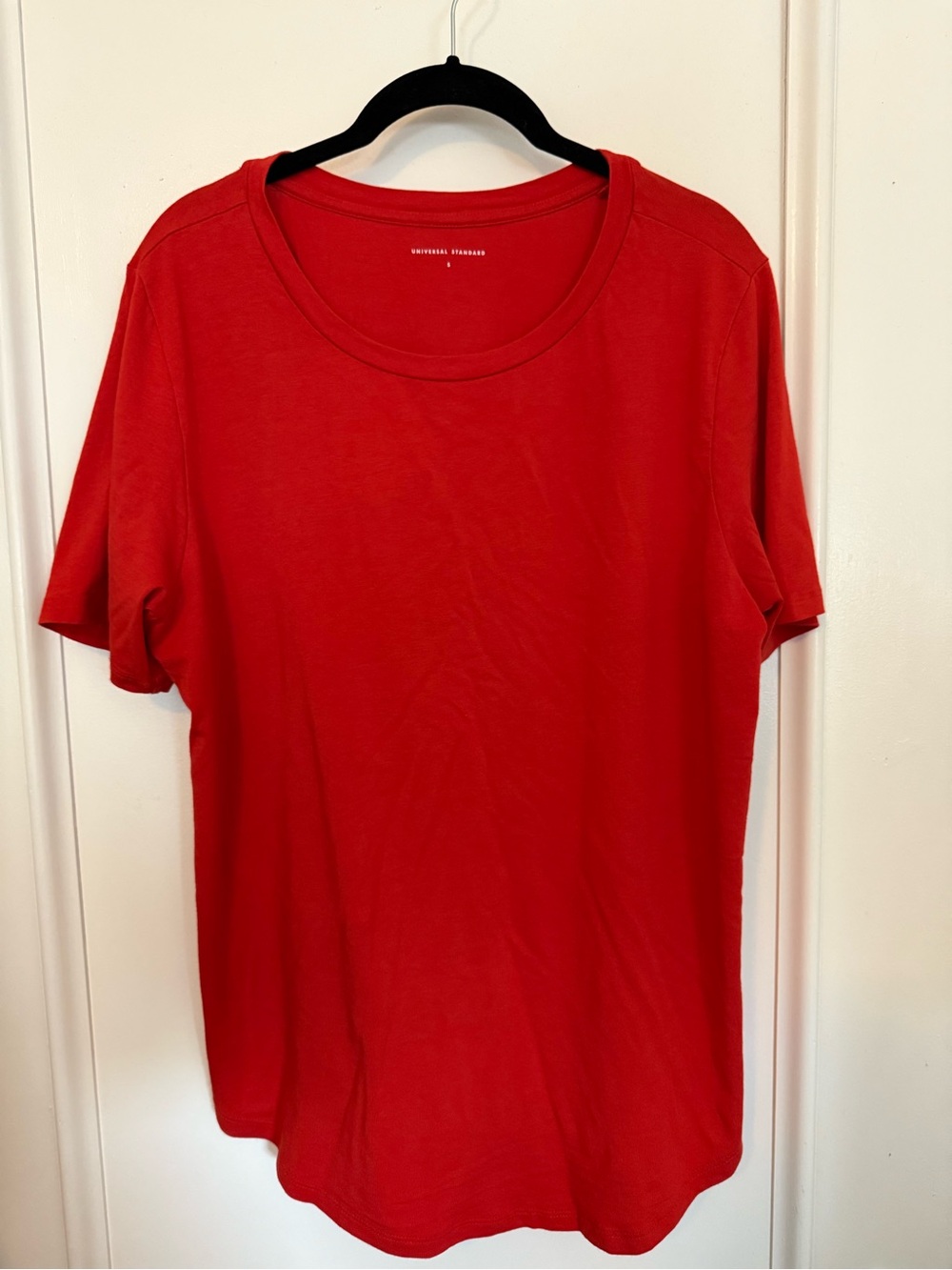 Universal Standard Red Short Sleeve Tee